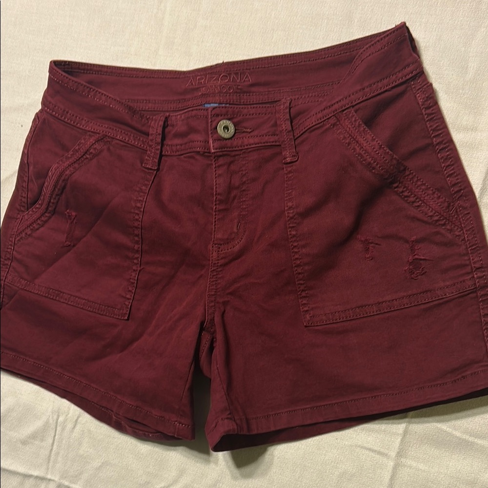 Arizona Jean Company Red Cargo Shorts Versatile Style
